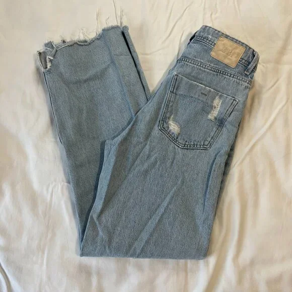Zara Hi-Rise Cropped Wide Leg Fringe Cuff Light Wash Denim Jeans | Size 4 - Picture 10 of 10